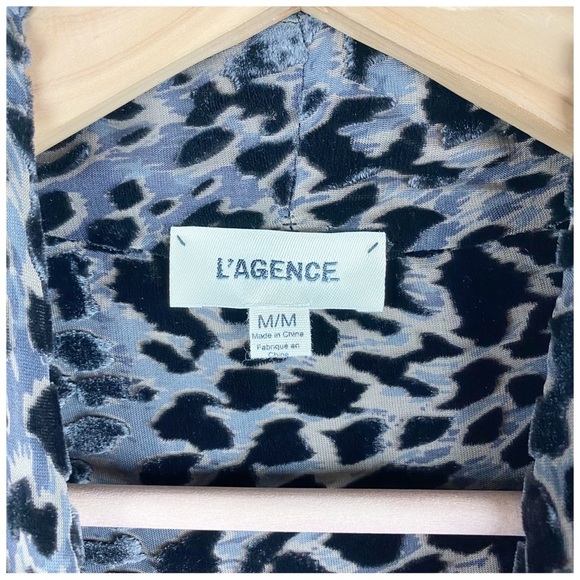 L'Agence Lydia Velvet Burnout‎ Drape Front Leopard Print Top Size Medium - Picture 7 of 11